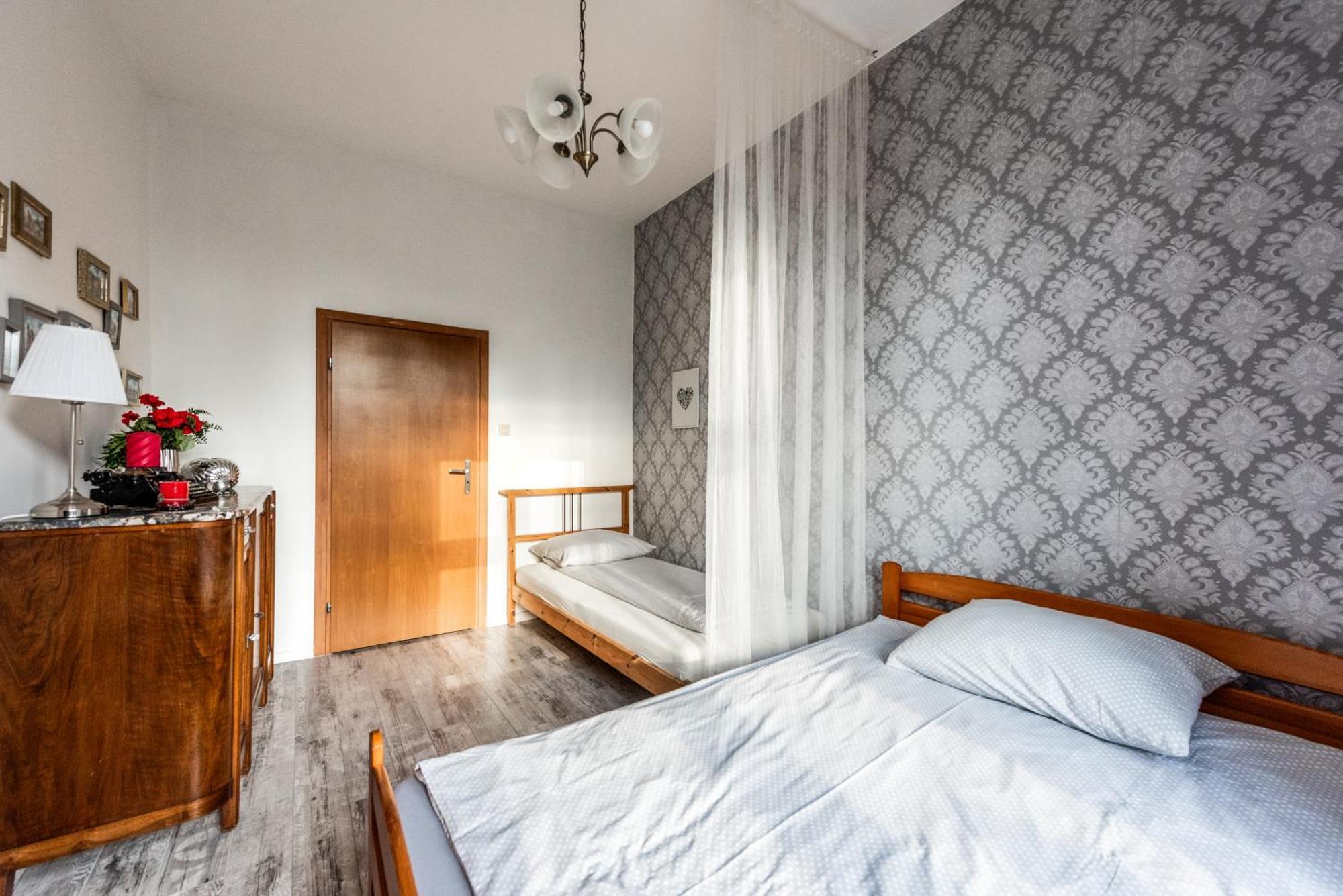 Tuz Przy Wawelu Apartment *