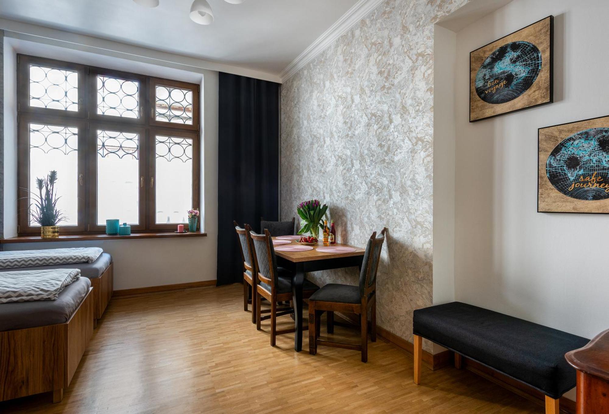 Tuz Przy Wawelu Apartment