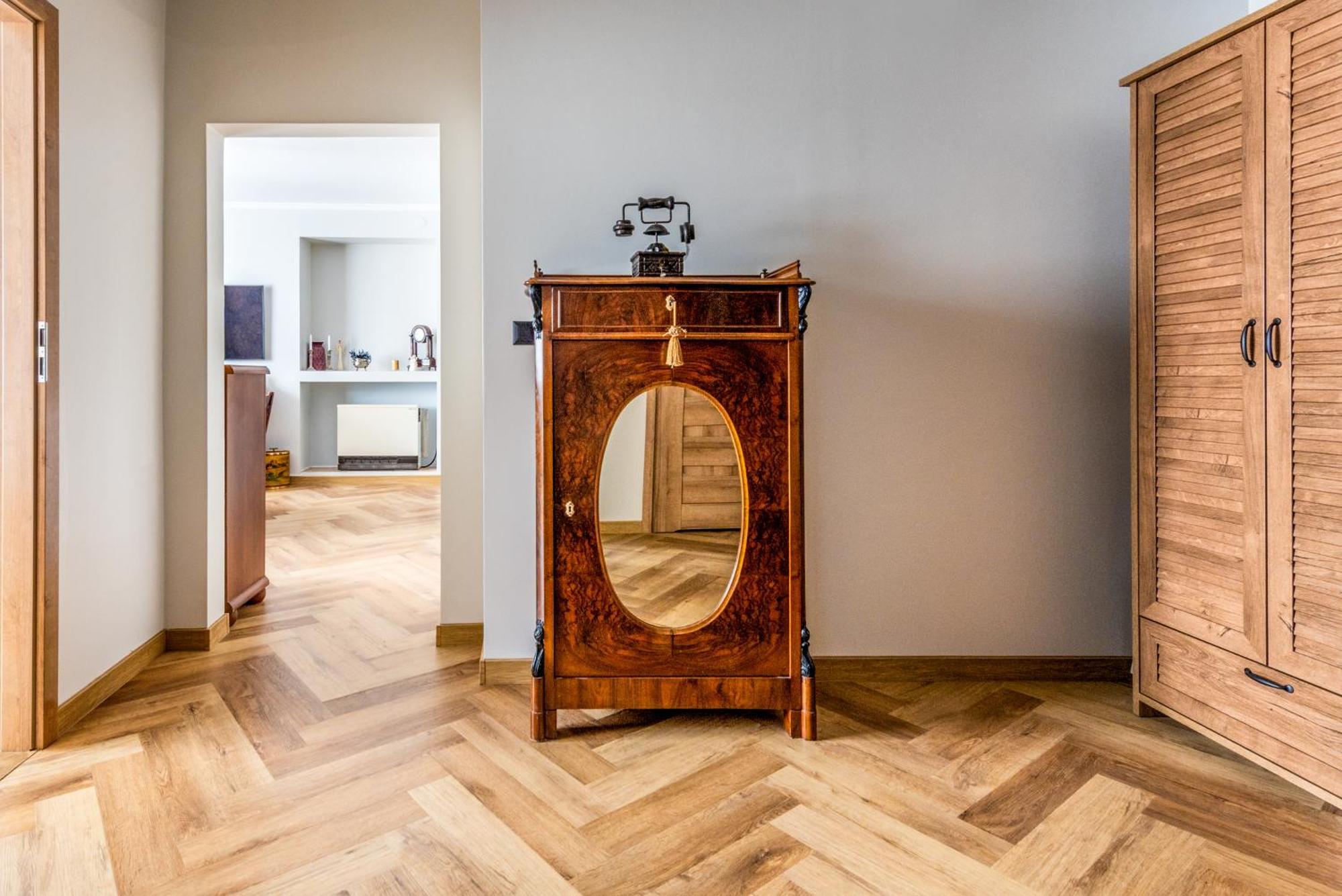 Tuz Przy Wawelu Apartment *